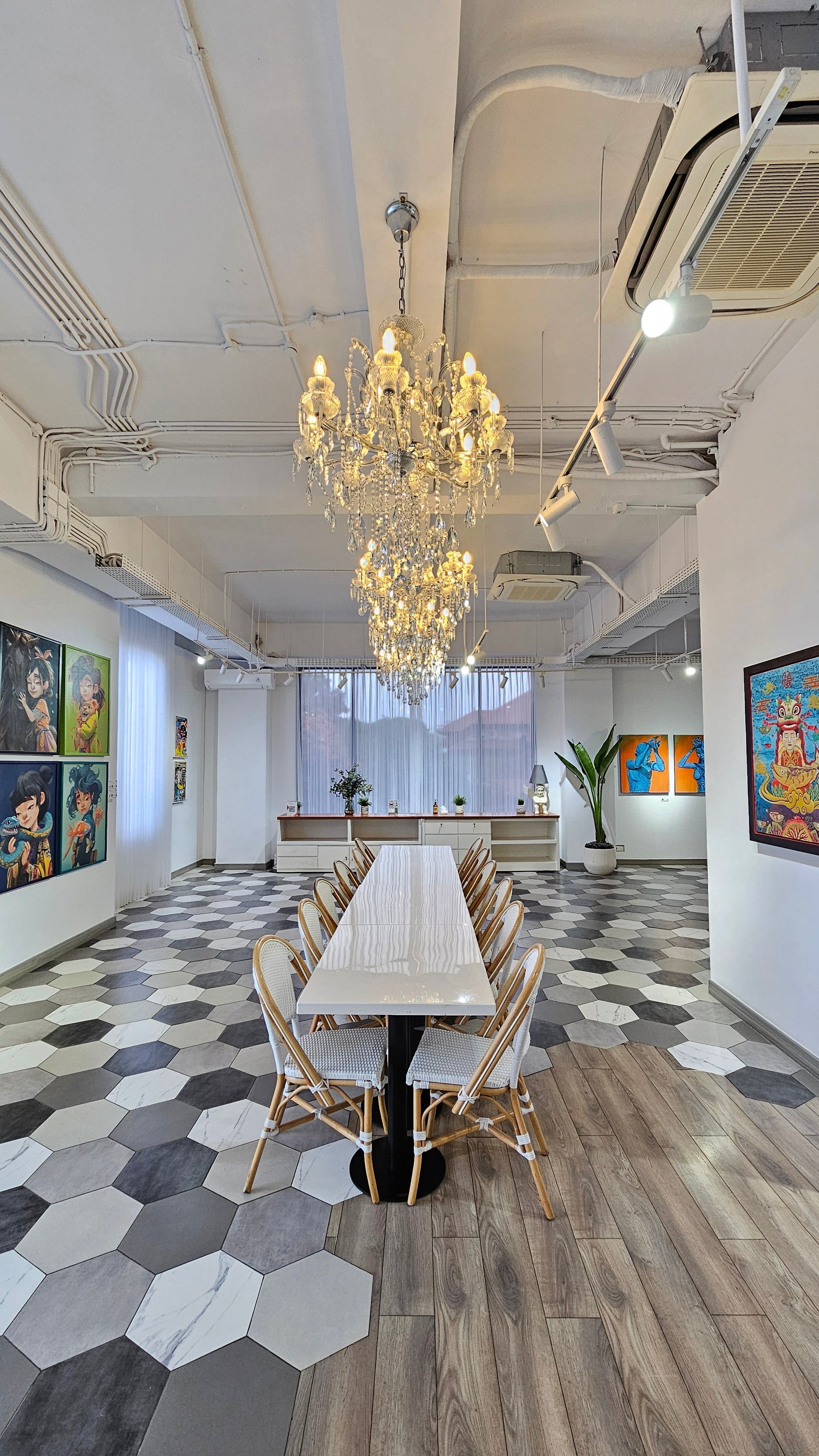 Rekomendasi tempat yang paling strategis buat acara kamu!