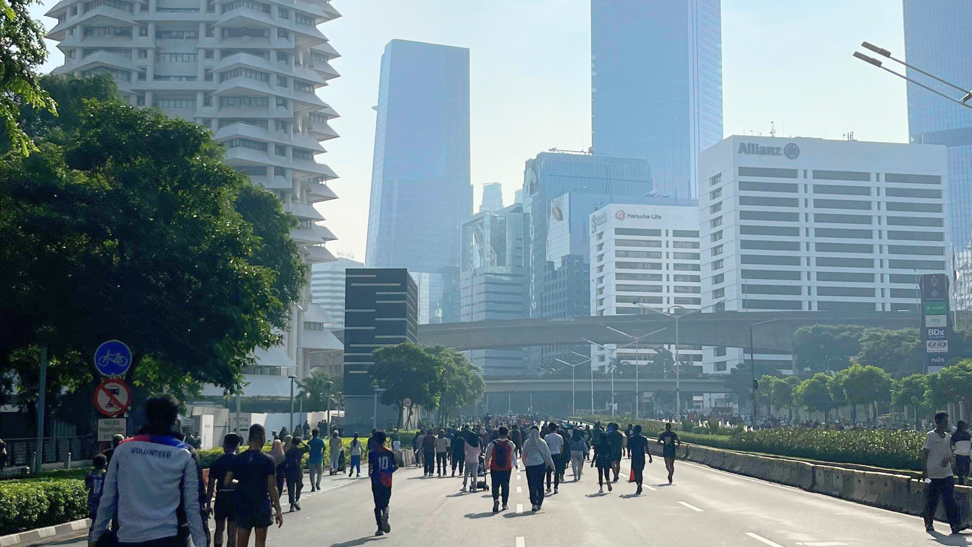 Lepaskan Penat dengan Lari Santai, Ini 5 Tempat Jogging Favorit di Jakarta