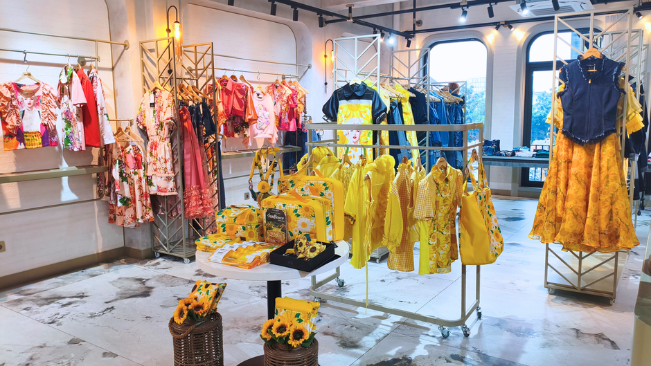 Inspirasi Hadiah Stylish untuk Merayakan Momen Spesial Bersama