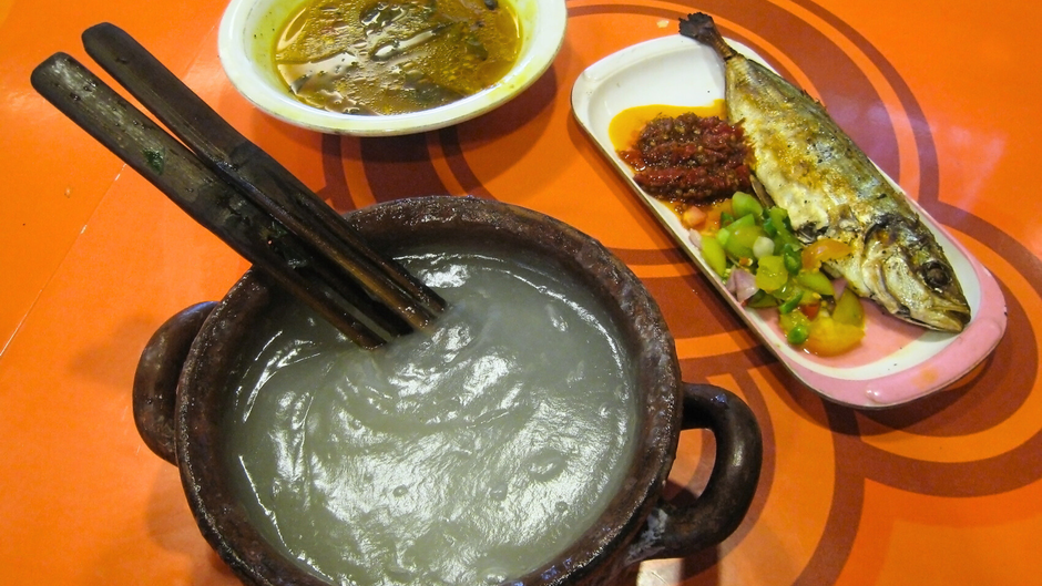 Papeda: Makanan Pokok Unik dari Papua dan Maluku