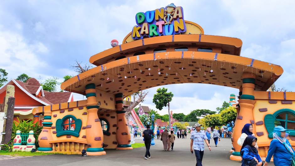 Seru-Seruan di Kawasan Dunia Kartun Dufan: Liburan Keluarga Penuh Warna dan Imajinasi