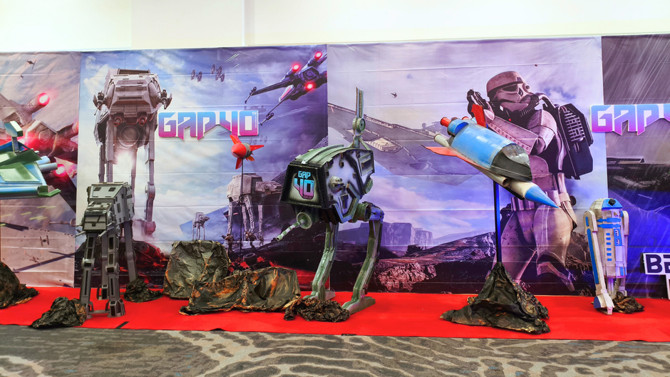 Dekor Spektakuler Bertema Star Wars Meriahkan HUT ke-40 PT Gelora Aksara Pratama