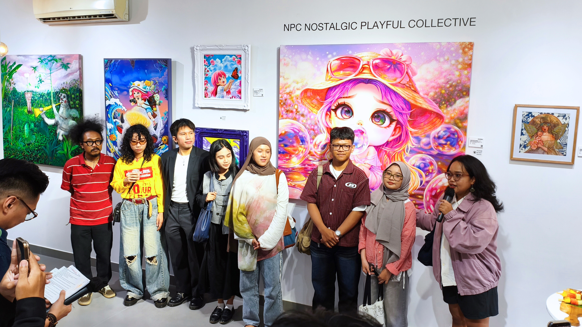Antusiasme Pengunjung Warnai Tour Opening Pameran “IT’S Y(O)UR TIME!”