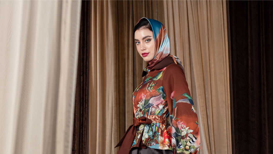 Bonita AP Brown: Harmoni Cokelat dan Biru untuk Gaya Lebaran Modern