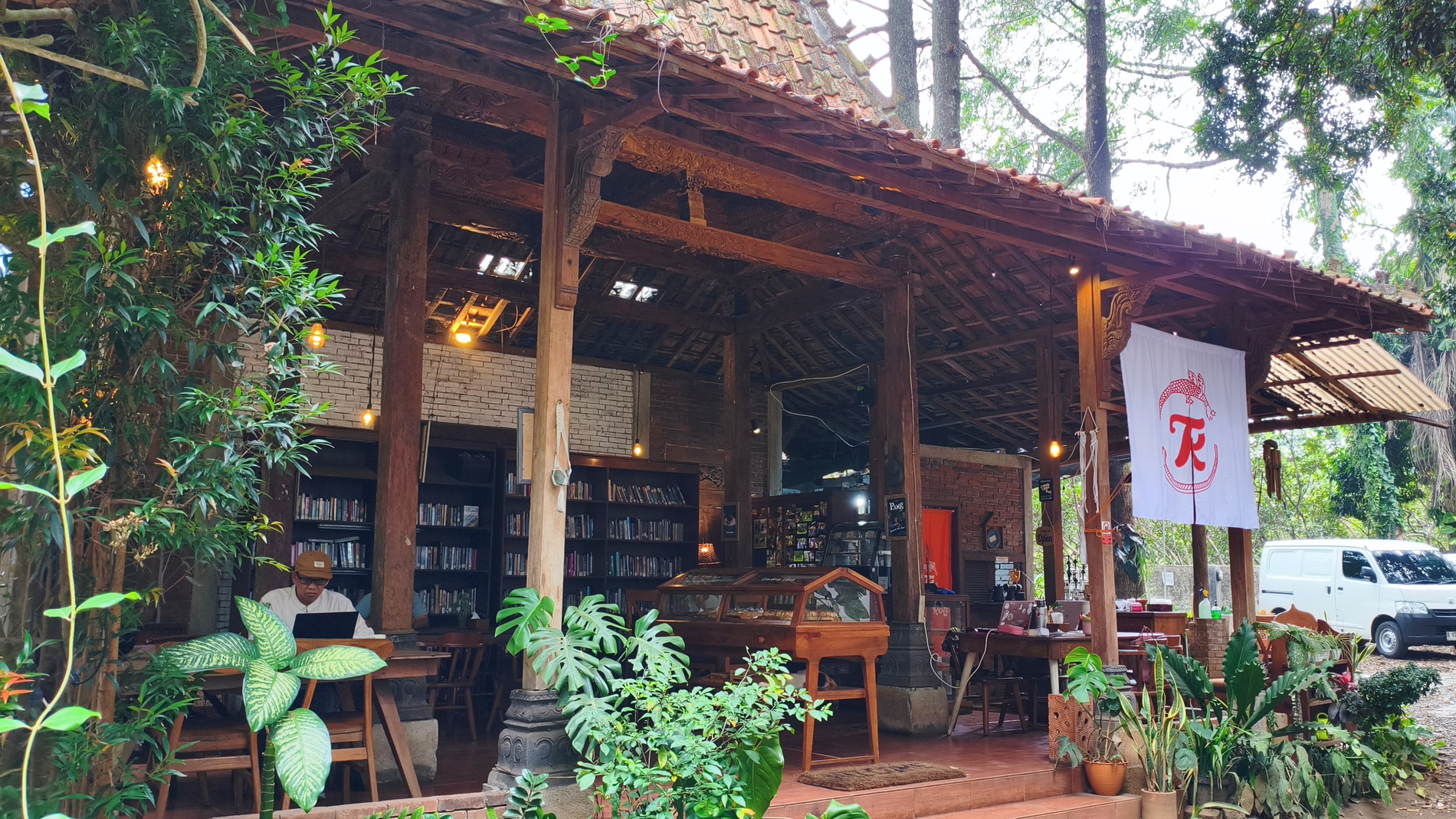 Menikmati Kedamaian dan Aroma Roti di Temu Roti, Bandung