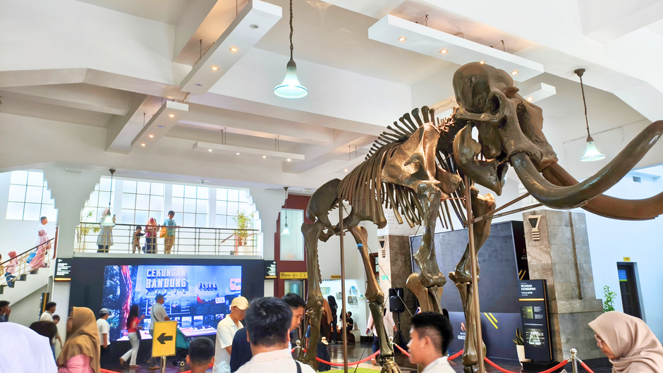 Menjelajah Jejak Zaman Purba di Museum Geologi Bandung