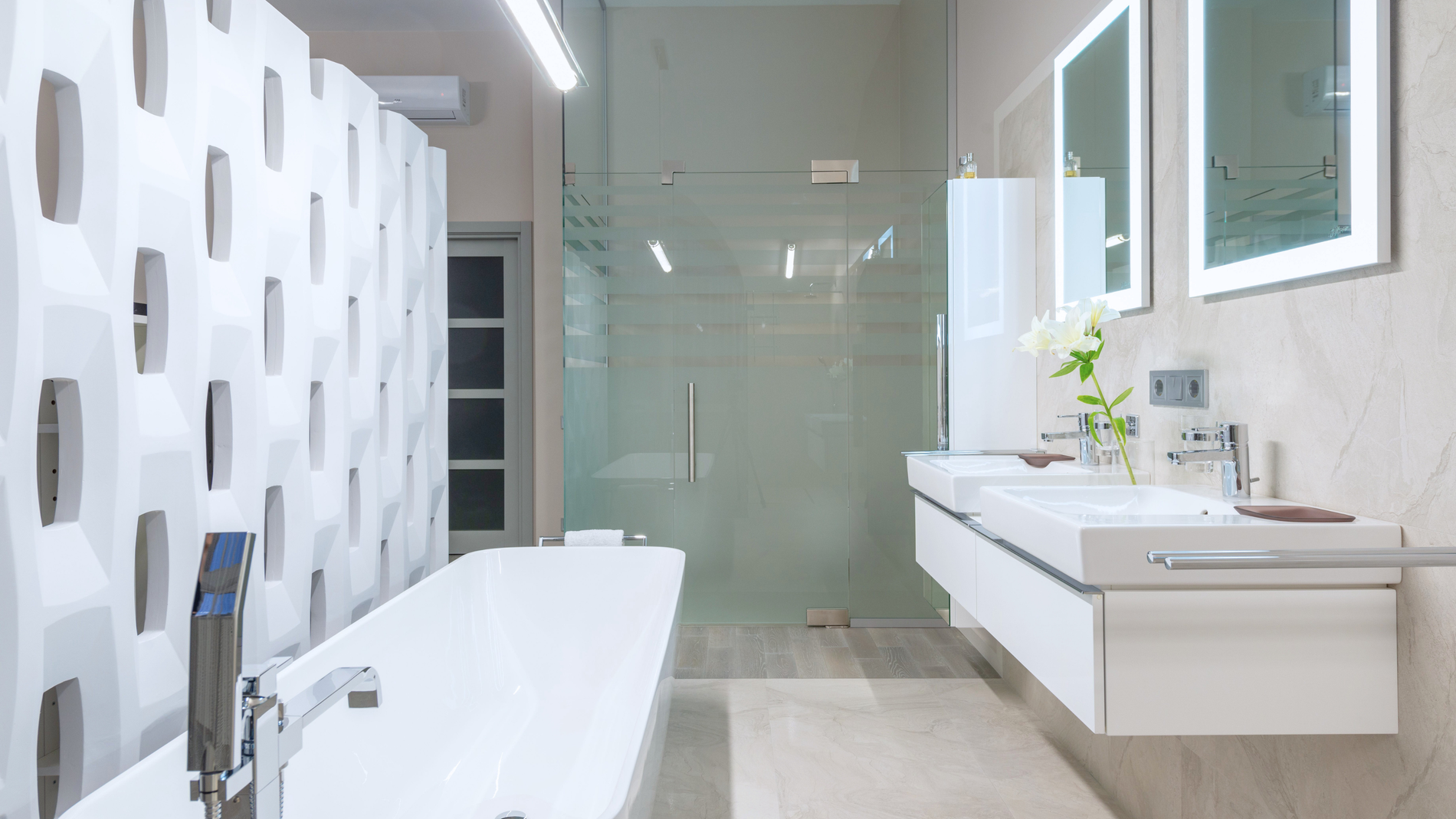 Kamar Mandi Minimalis, Rumah Terasa Lebih Rapi: Tips Dekorasi agar Bersih dan Modern