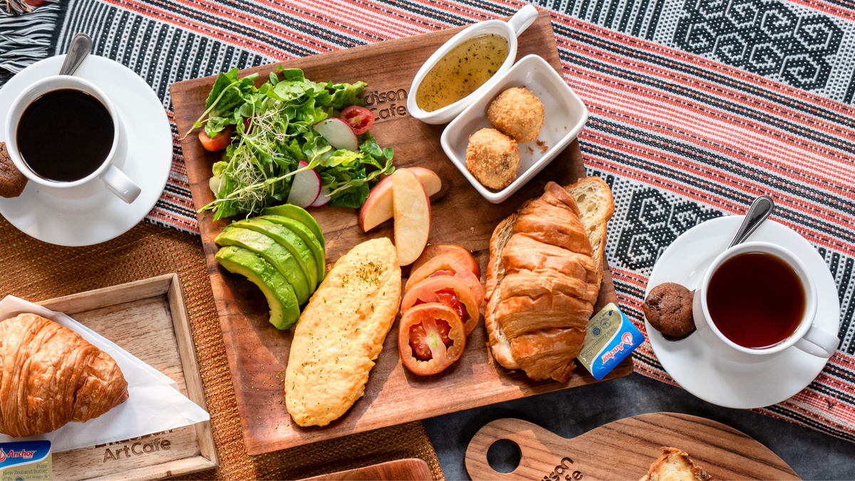 Suka Sarapan Klasik? Coba The Breakfast Platter di Art Cafe Jakarta