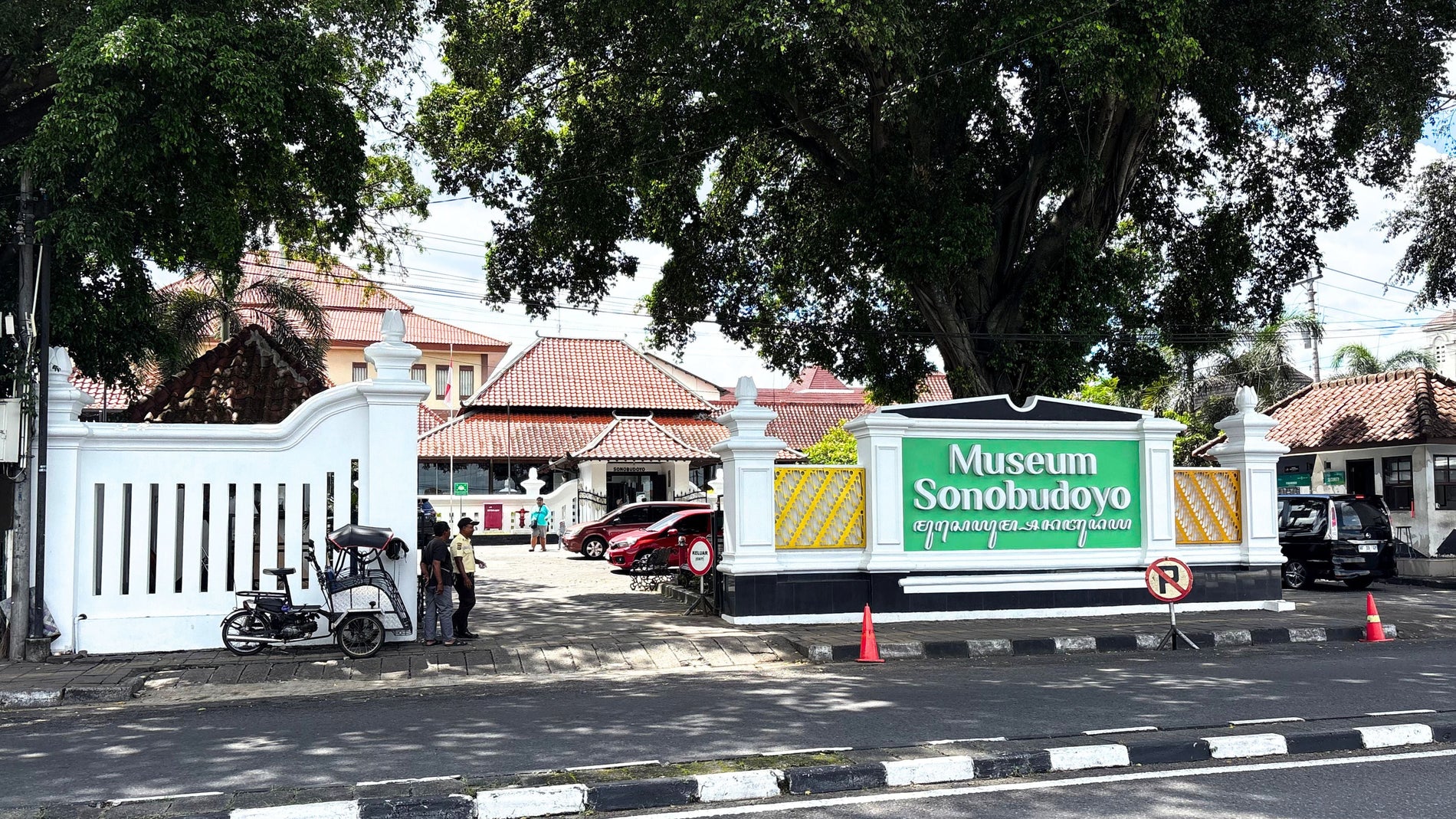 Menelusuri Jejak Budaya Lewat Kain: Serunya Edu Trip Batik ke Museum Sonobudoyo