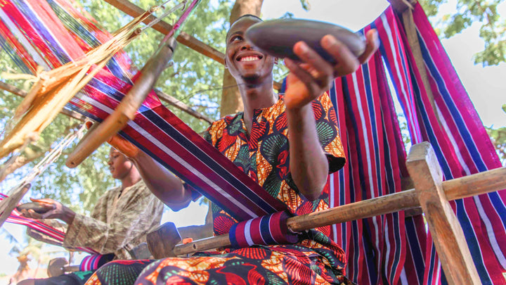 Kain Aso Oke: Simbol Status, Budaya, dan Keanggunan Tradisional Yoruba