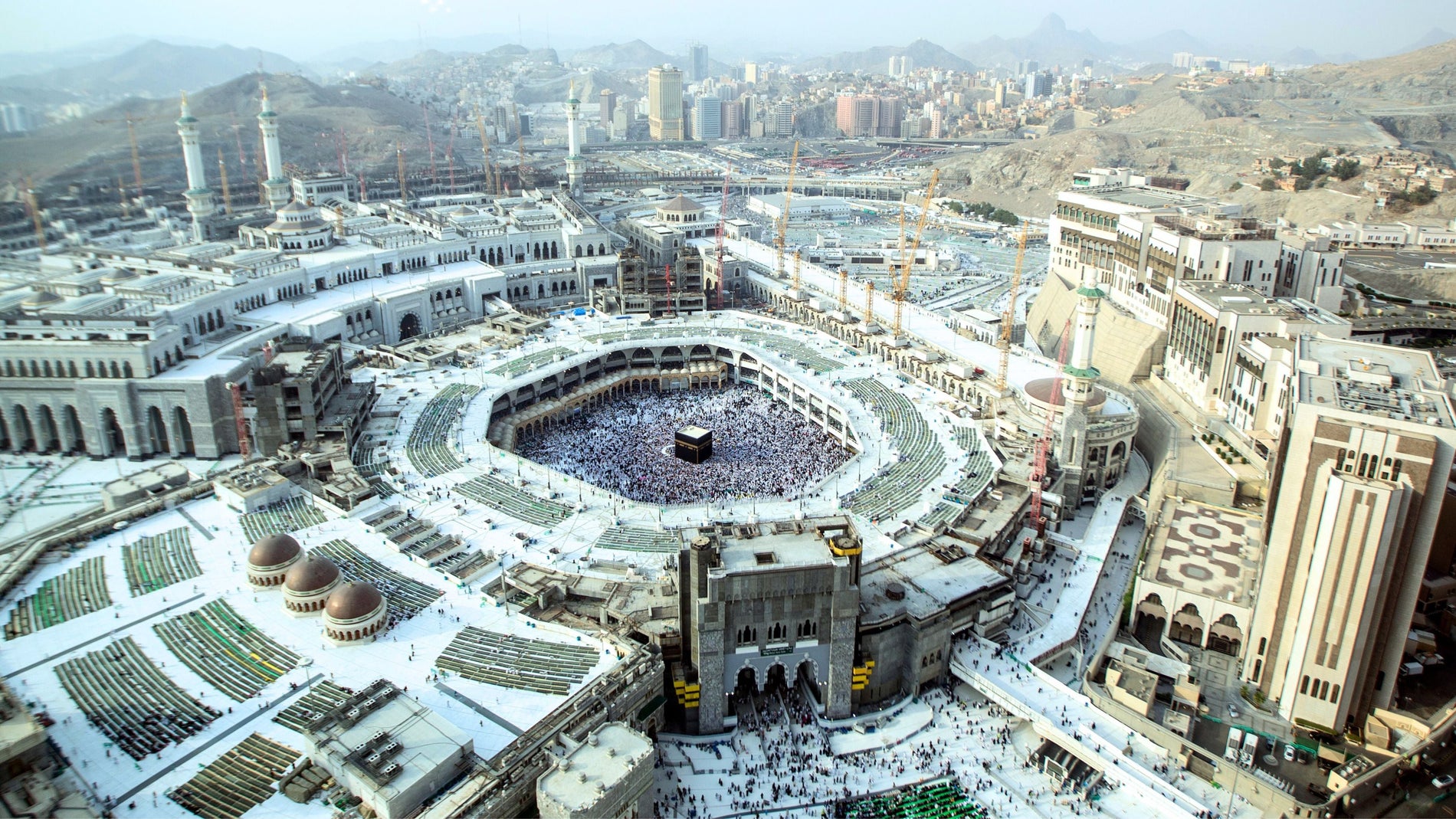 Nikmati Perjalanan Spiritual yang Berkesan dalam Paket Umroh 9 Hari