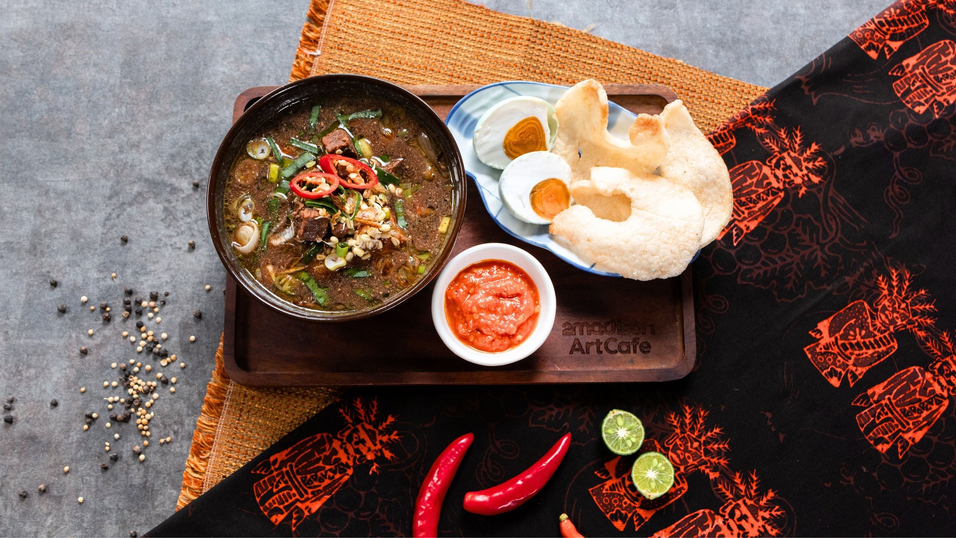 Rawon: Sup Legendaris Jawa Timur dengan Cita Rasa Mendalam