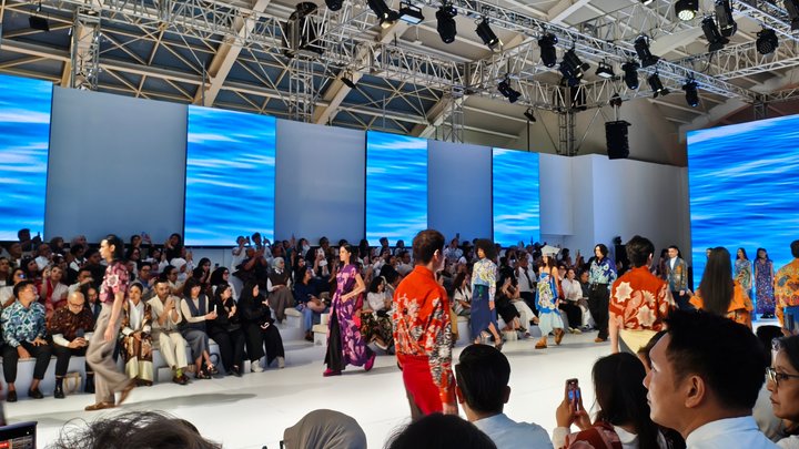 Jakarta Fashion Week 2026: “REMPARAJA” - Keanggunan Abadi Batik Iwan Tirta