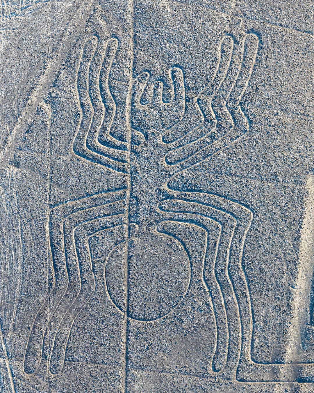 Jejak Raksasa di Gurun Peru: Misteri Geoglyph Nazca