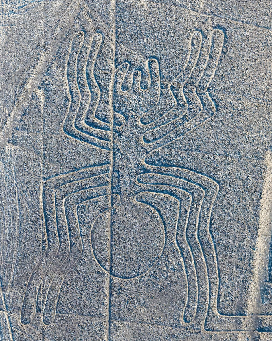 Jejak Raksasa di Gurun Peru: Misteri Geoglyph Nazca