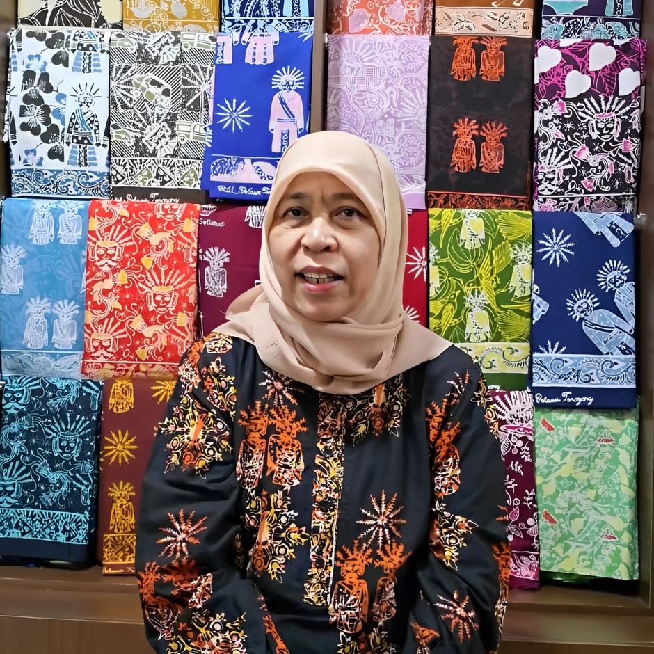 Ibu Siti Laela, Sang Penjaga Warna-Warni Batik Betawi Terogong